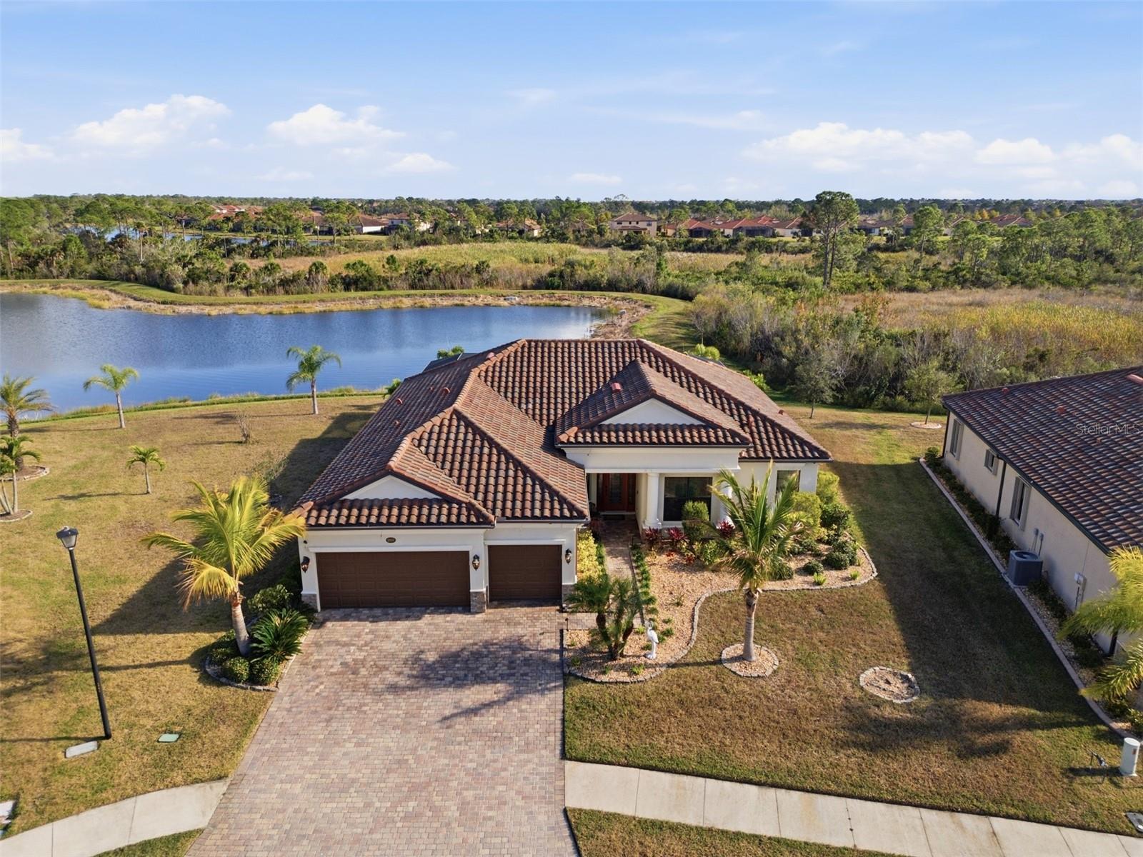 GRAN PARADISO PH 1 - Residential