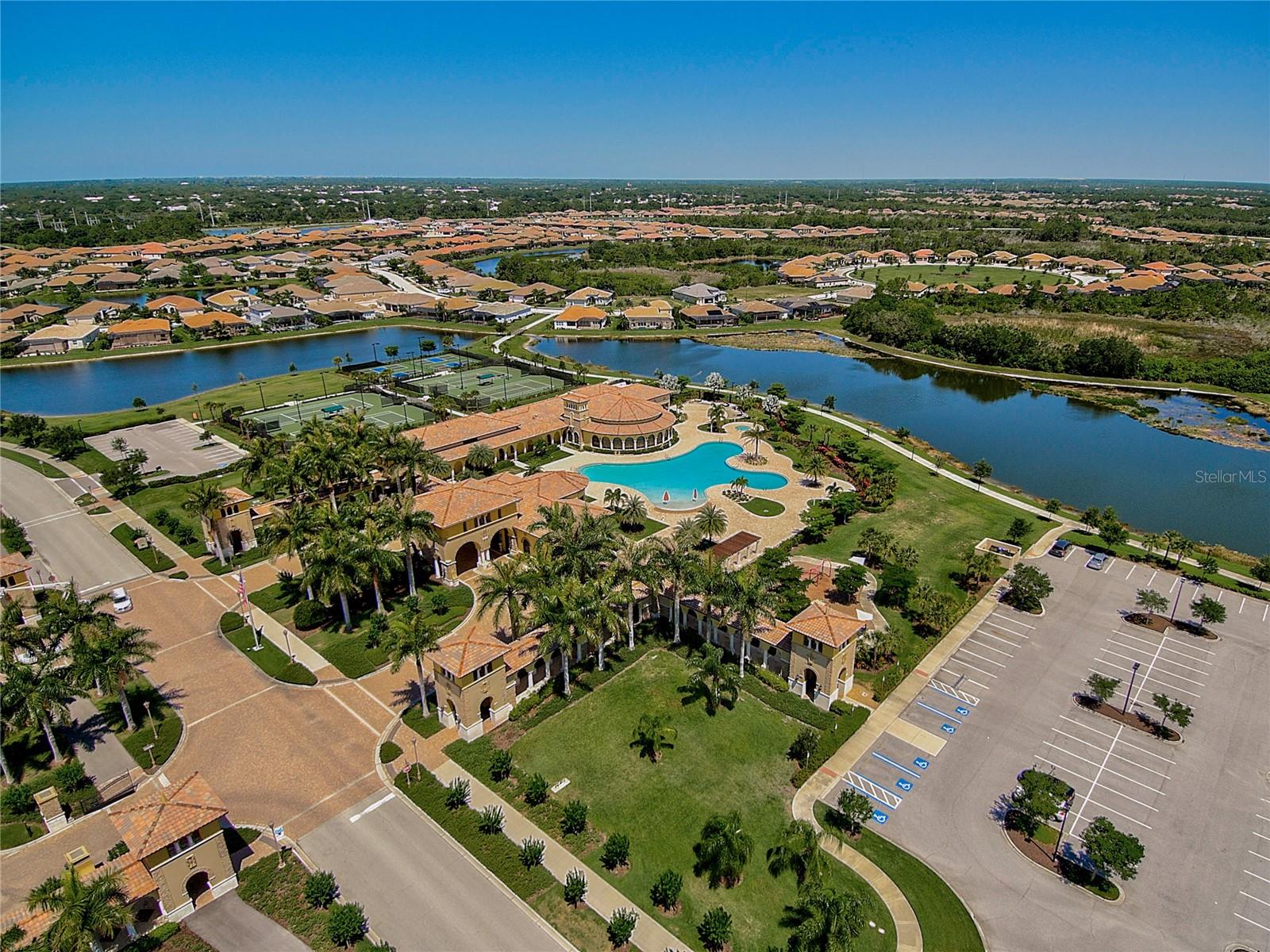 GRAN PARADISO PH 1 - Residential