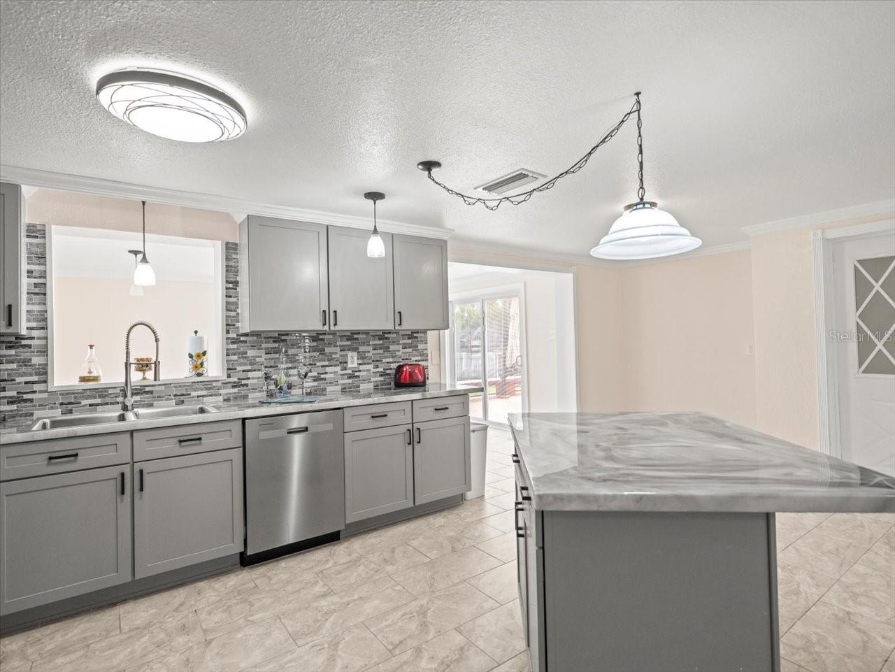 HERNANDO BEACH - Residential