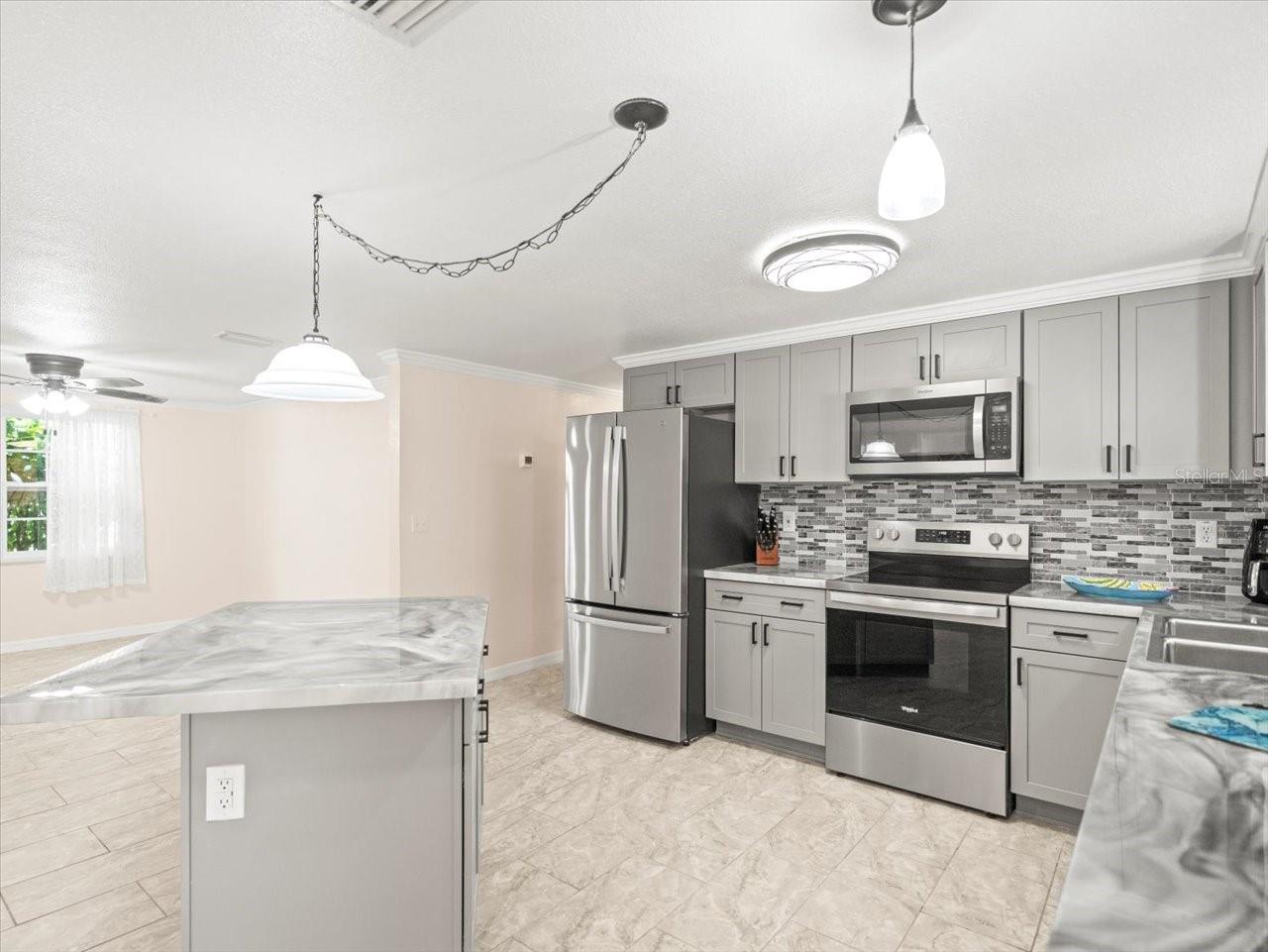 HERNANDO BEACH - Residential