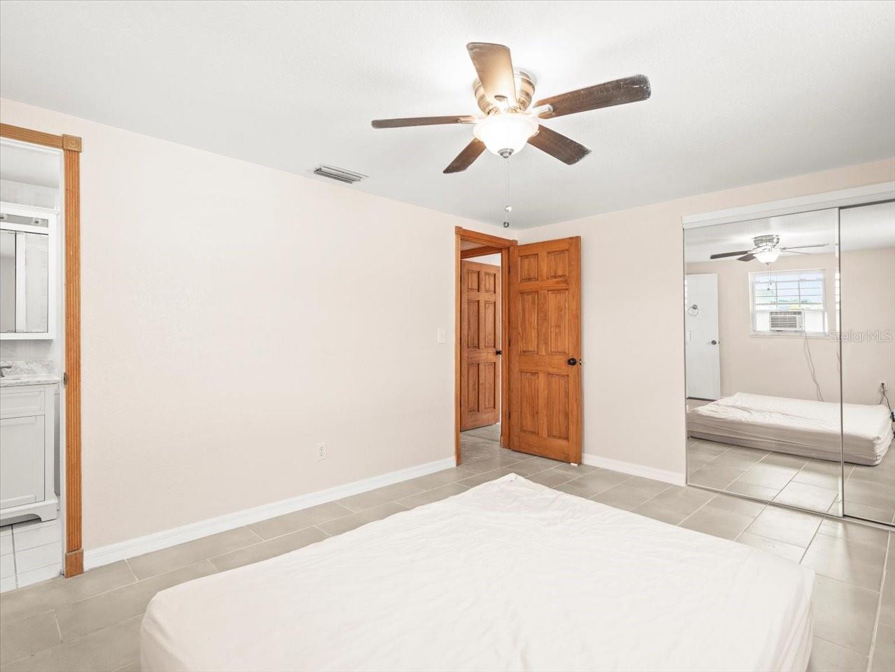 HERNANDO BEACH - Residential