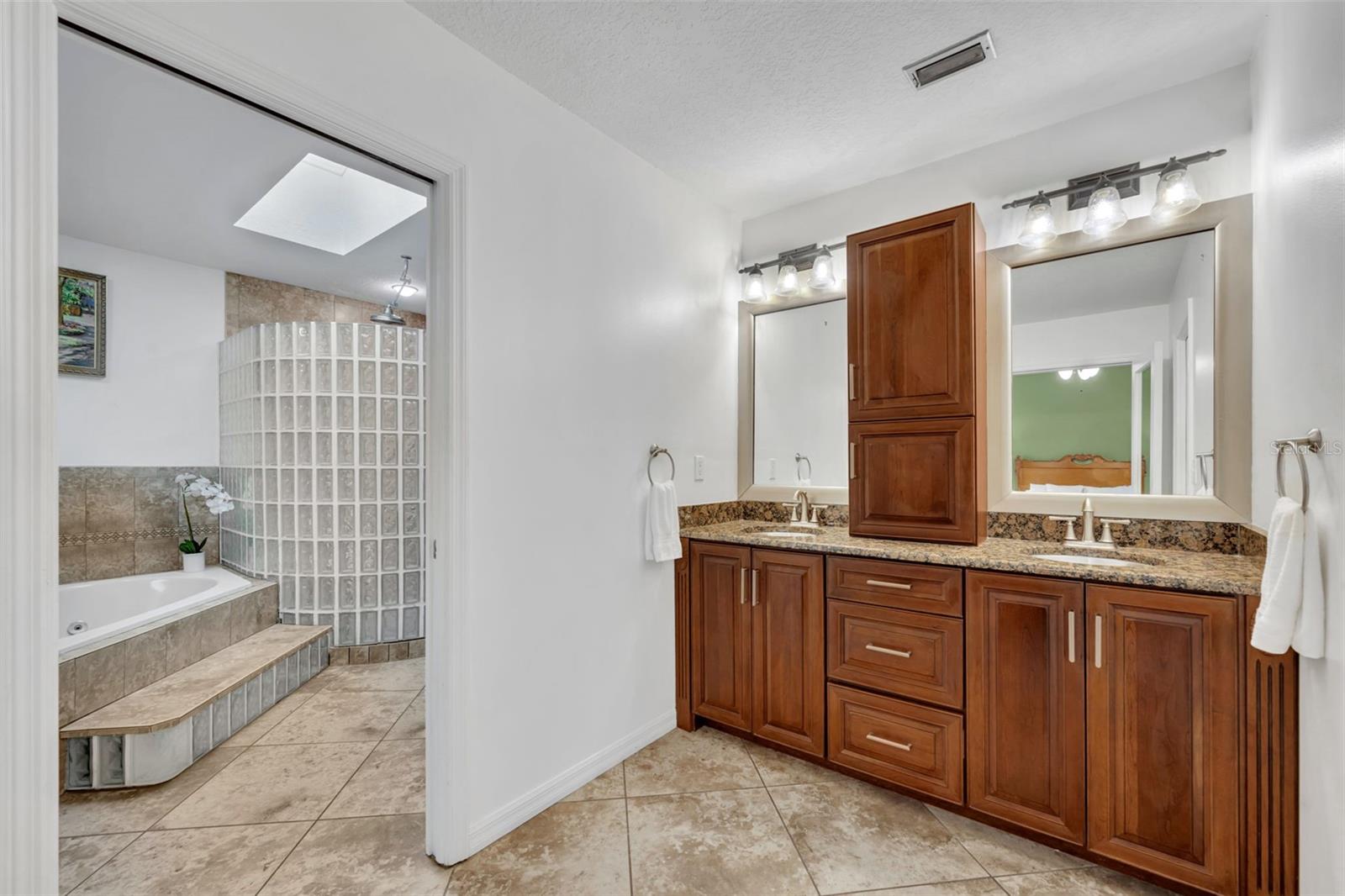 COMSTOCK PARK - Residential