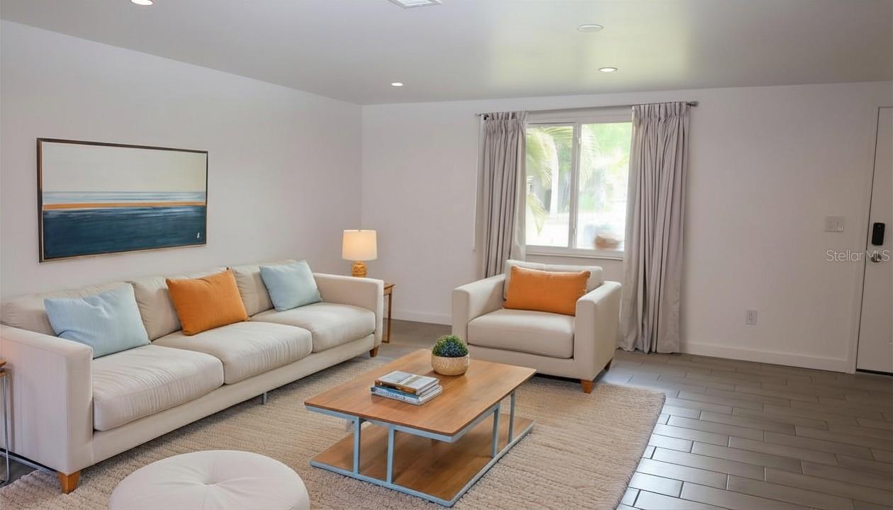 BAY PARK ESTATES - Residential