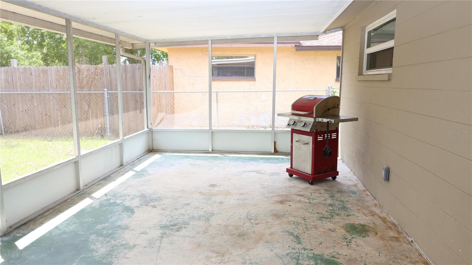 BAY PARK ESTATES - Residential