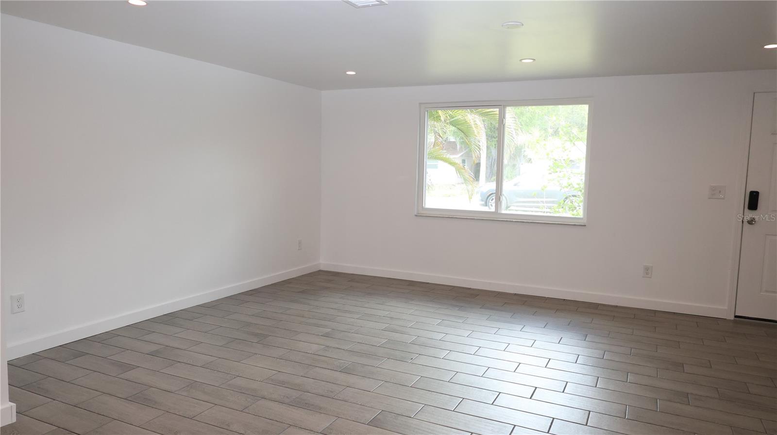 BAY PARK ESTATES - Residential