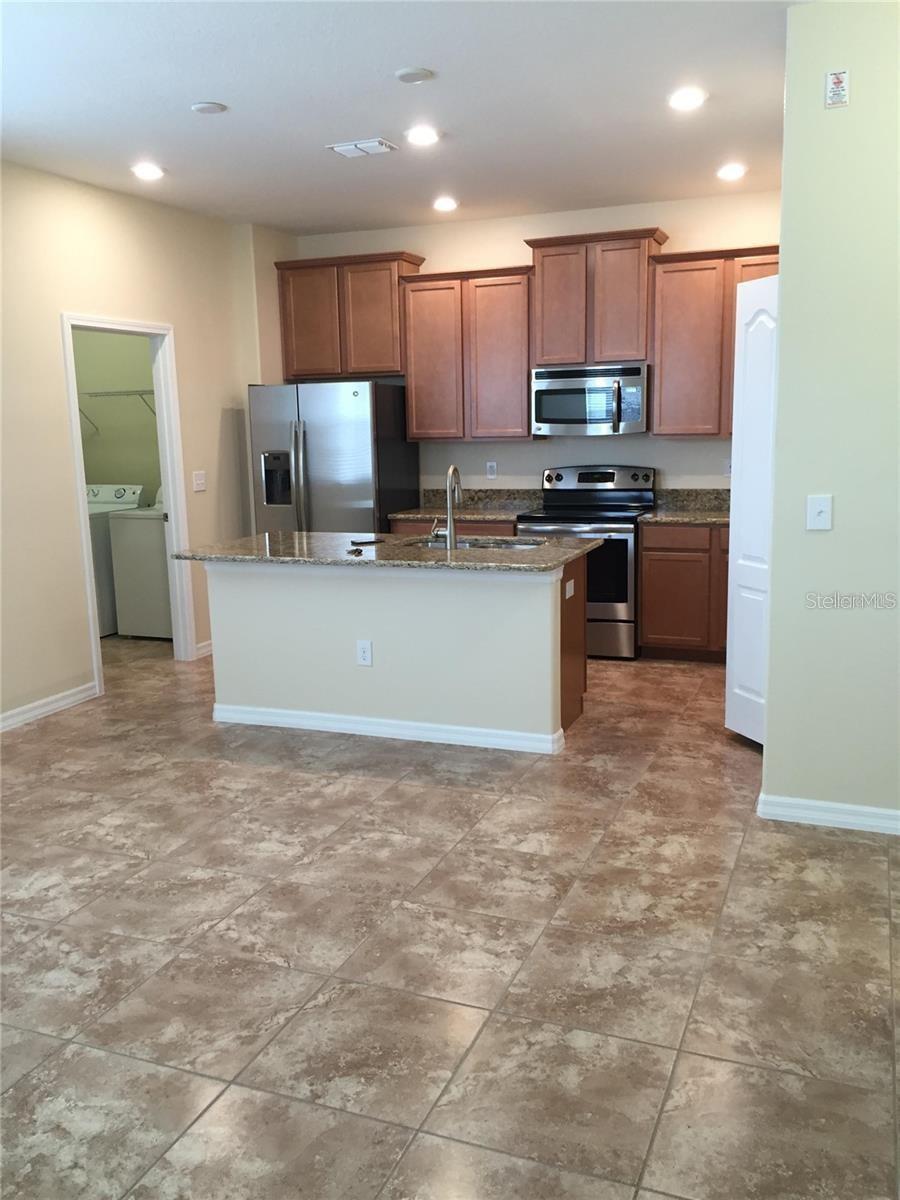 SIGNATURE LAKES PH 3B-6 - Residential