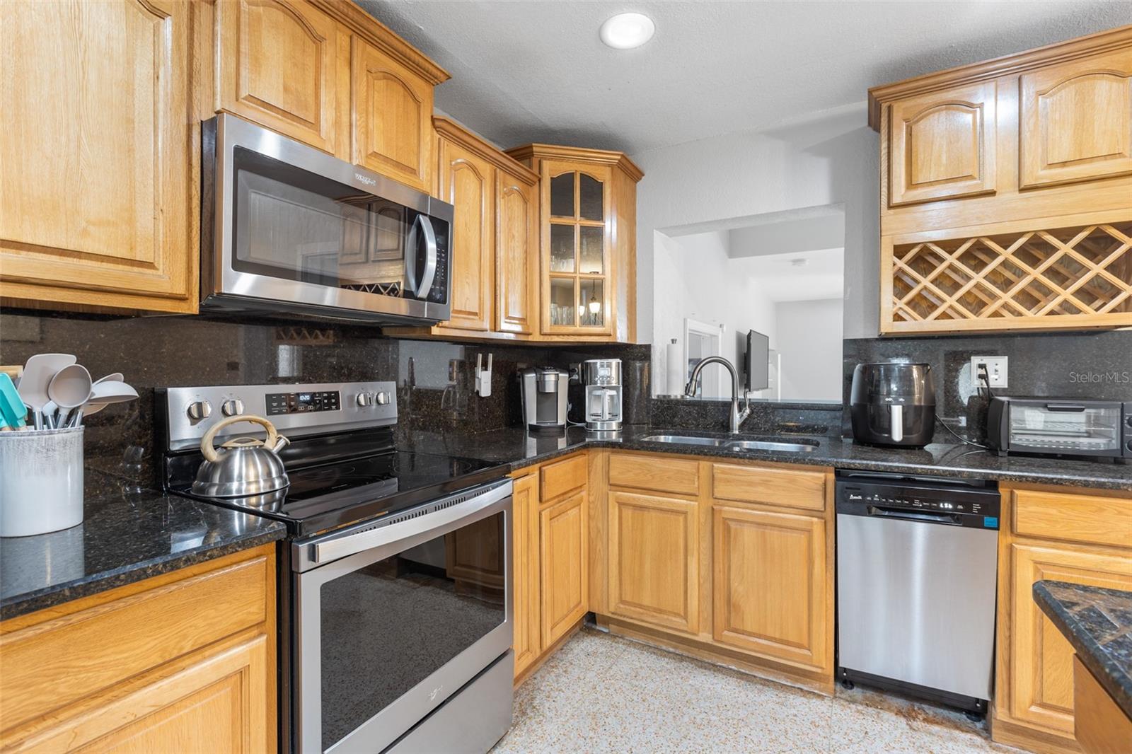 SUBURB ROYAL - Residential