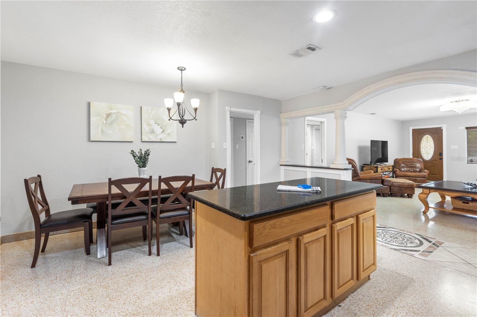 SUBURB ROYAL - Residential