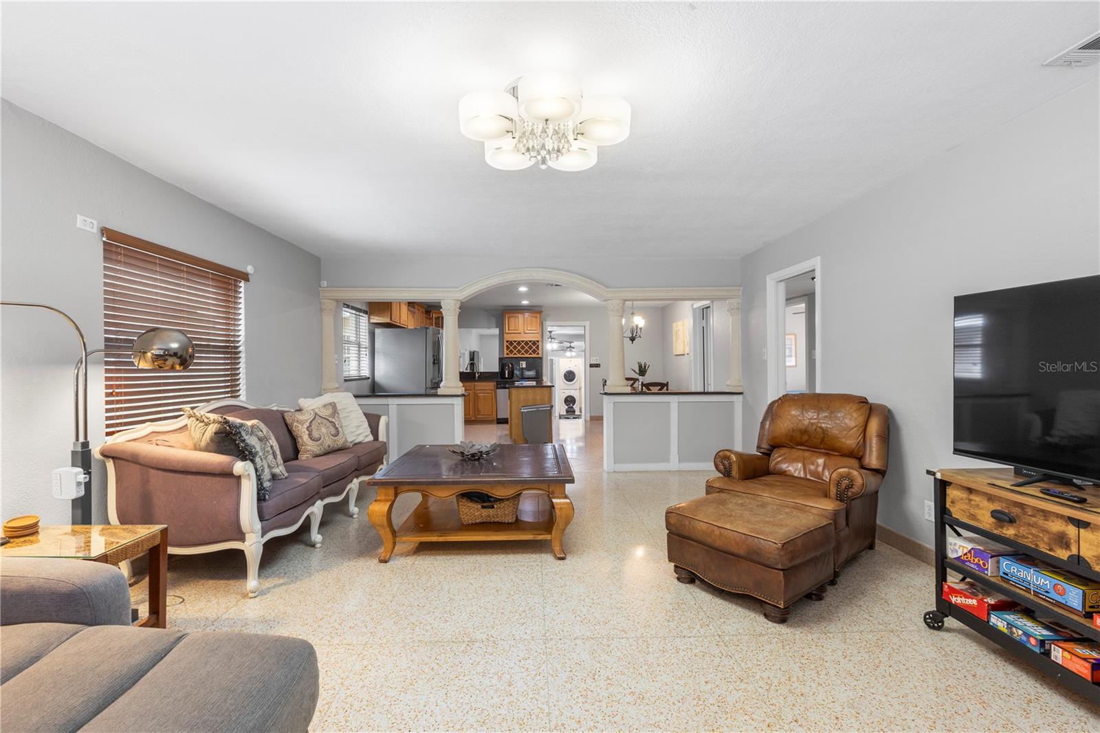 SUBURB ROYAL - Residential