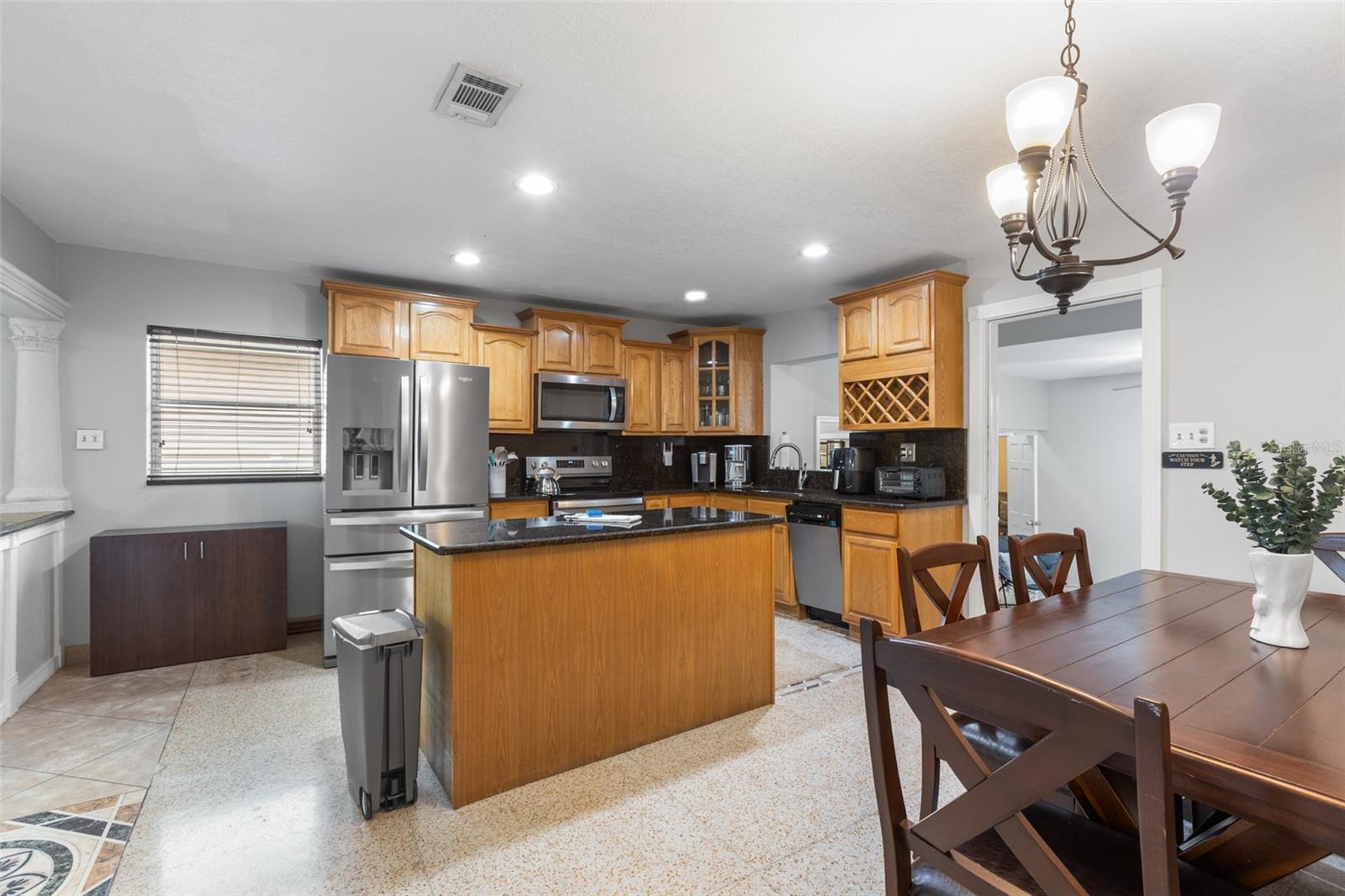 SUBURB ROYAL - Residential