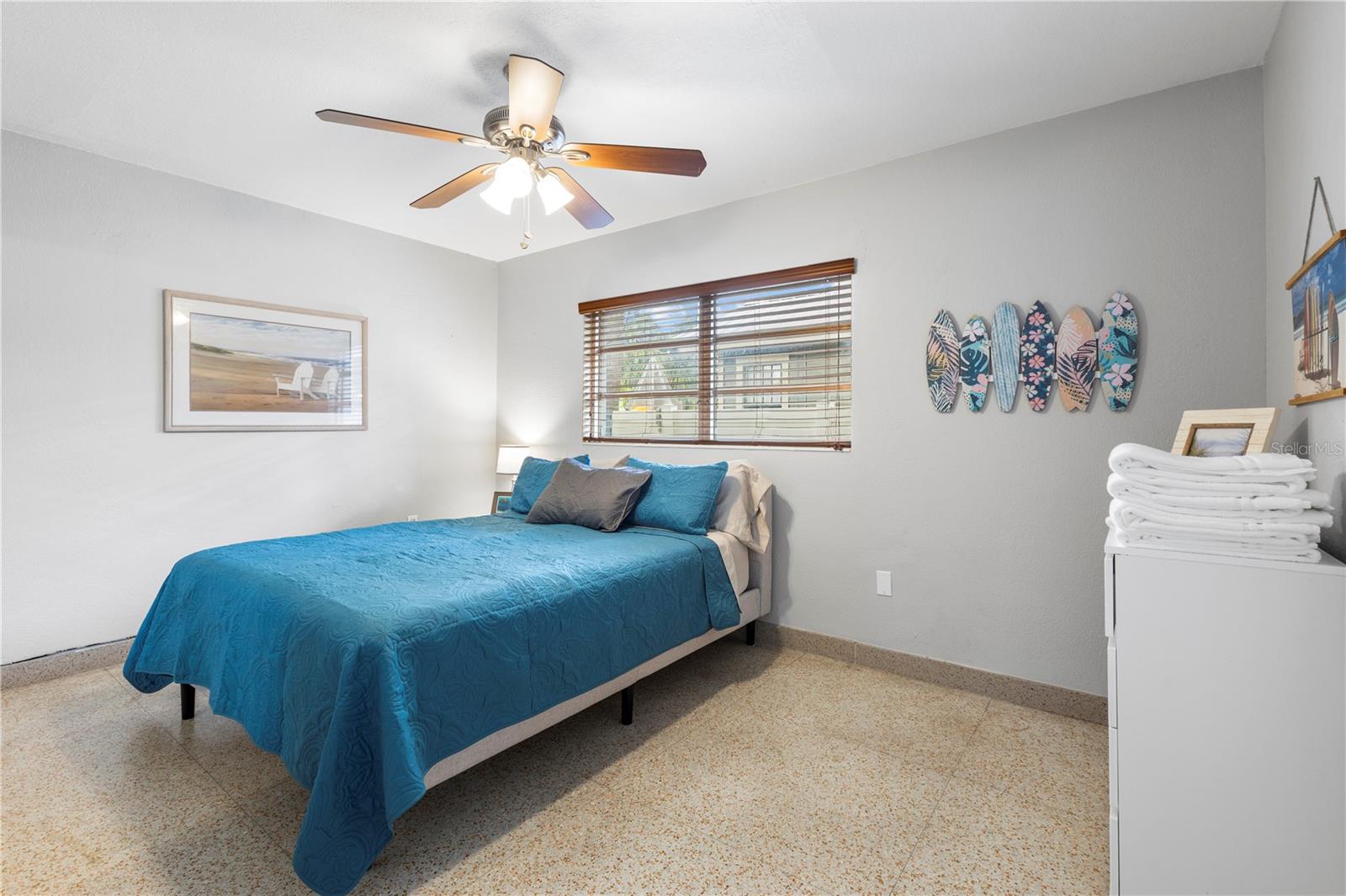 SUBURB ROYAL - Residential