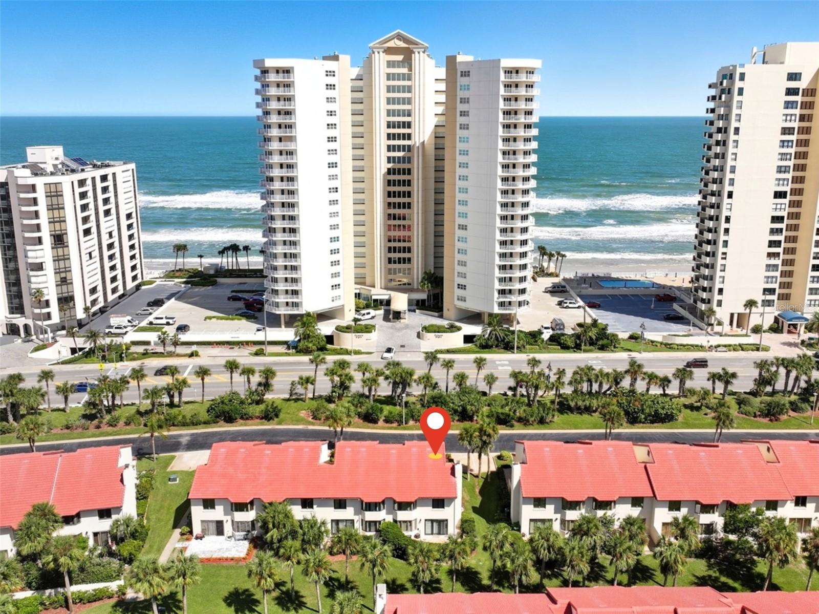 TOWN HOMES/OCEANS UN 02 - Residential