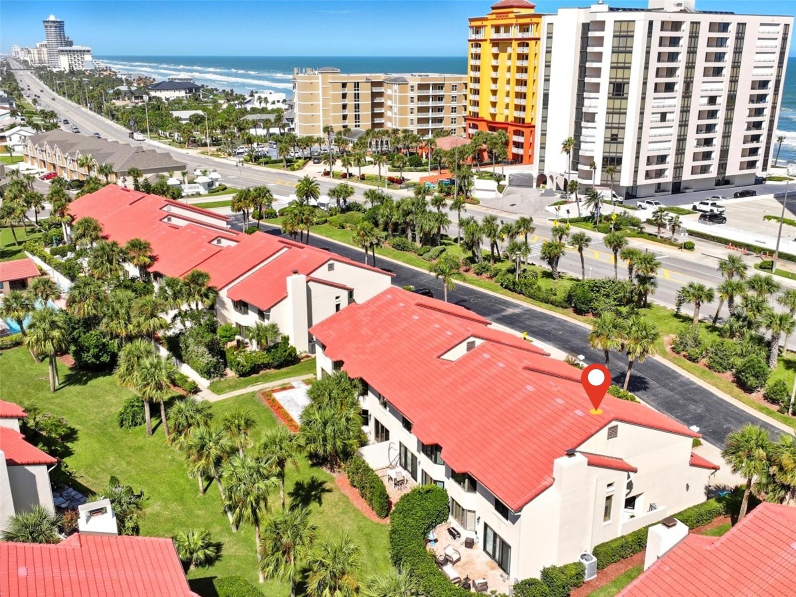 TOWN HOMES/OCEANS UN 02 - Residential