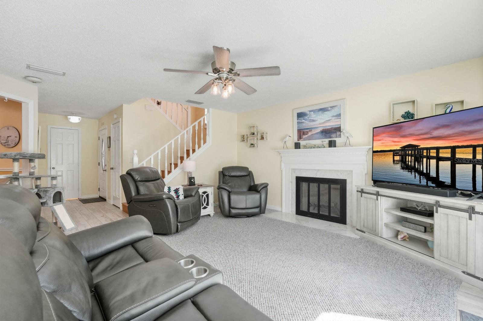 TOWN HOMES/OCEANS UN 02 - Residential