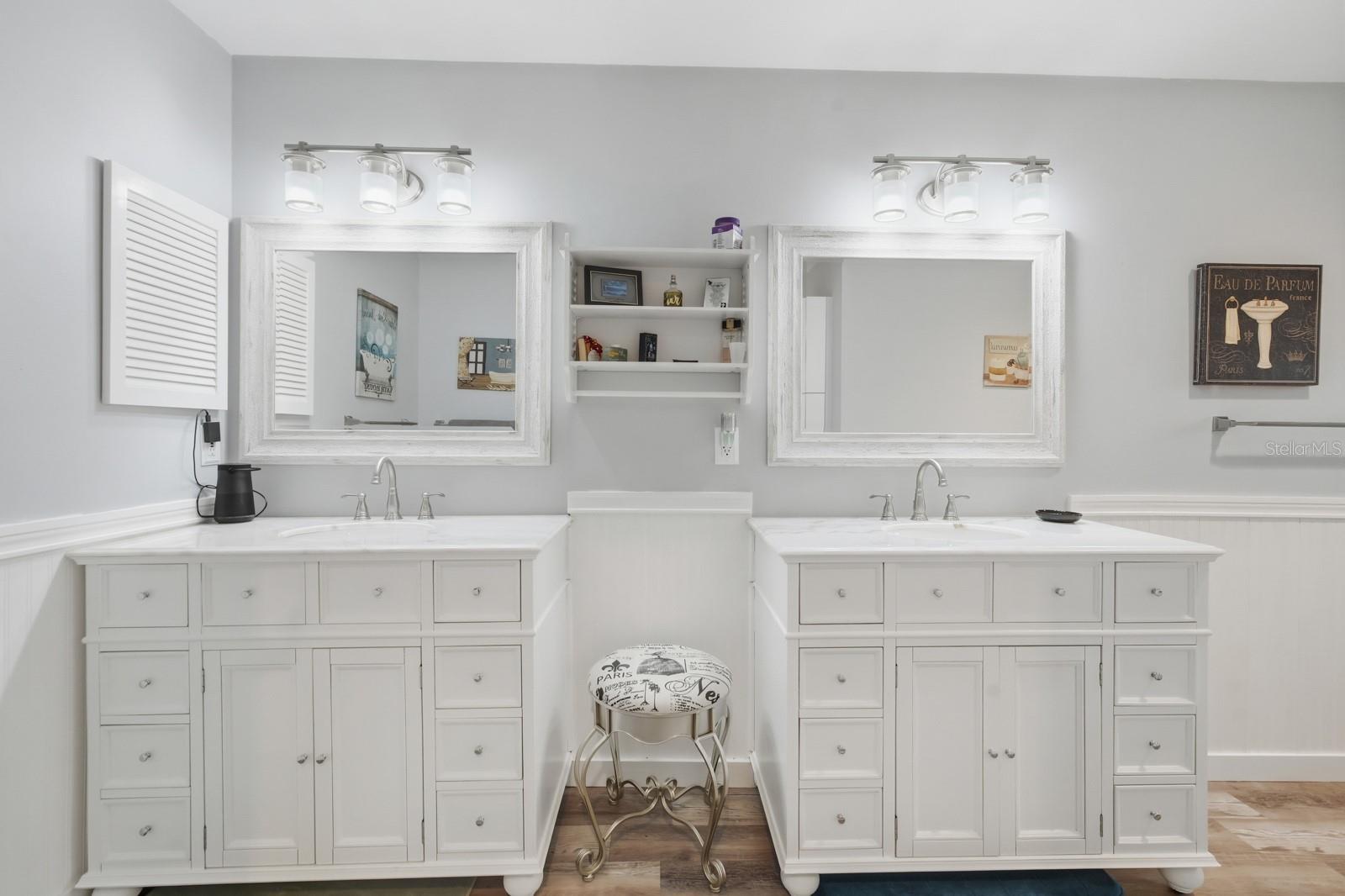 TOWN HOMES/OCEANS UN 02 - Residential