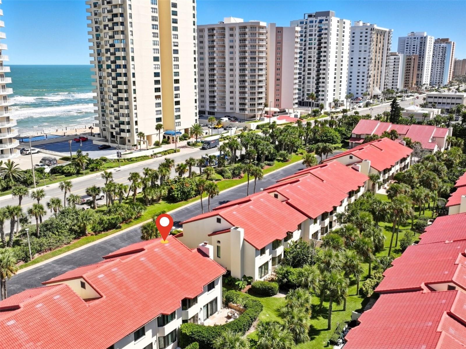 TOWN HOMES/OCEANS UN 02 - Residential