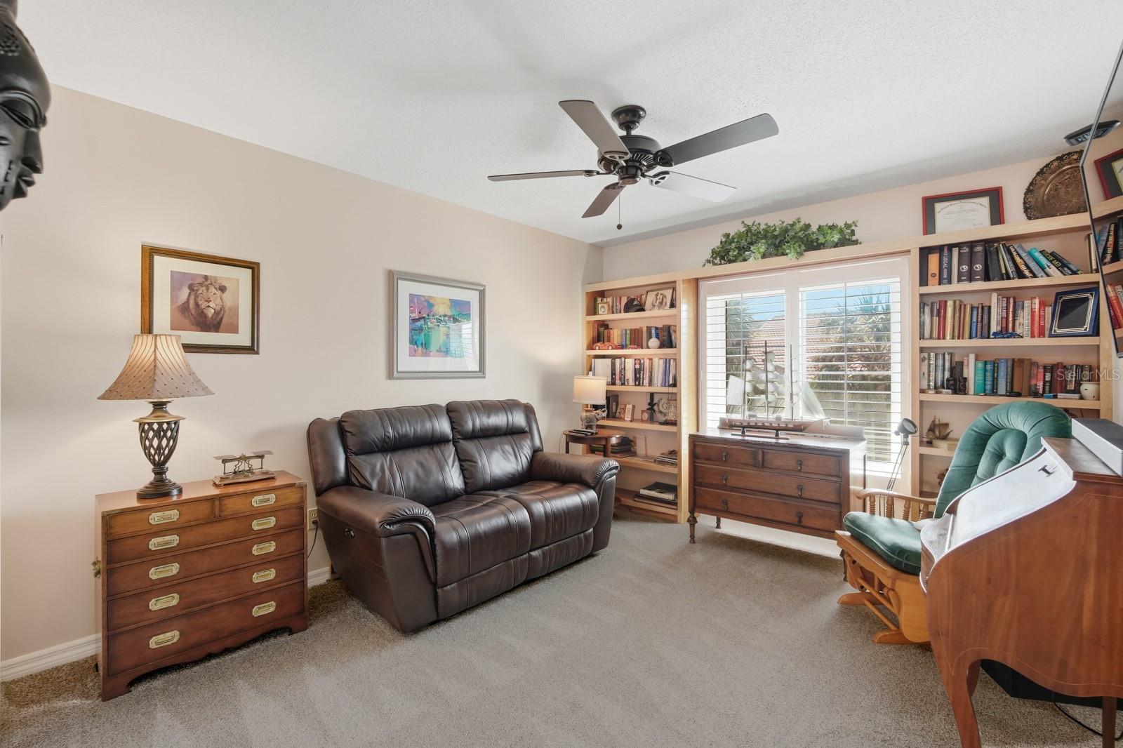 TOWN HOMES/OCEANS UN 02 - Residential