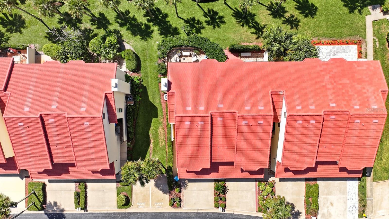 TOWN HOMES/OCEANS UN 02 - Residential