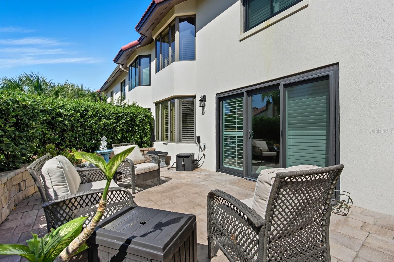 TOWN HOMES/OCEANS UN 02 - Residential