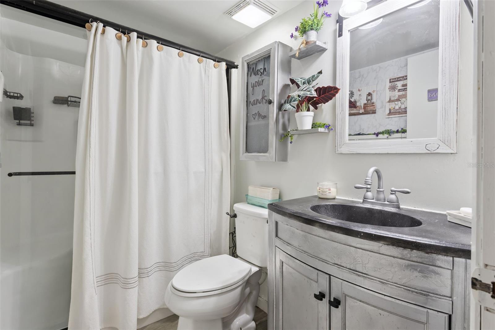 PINE TREE ESTATES - Residential