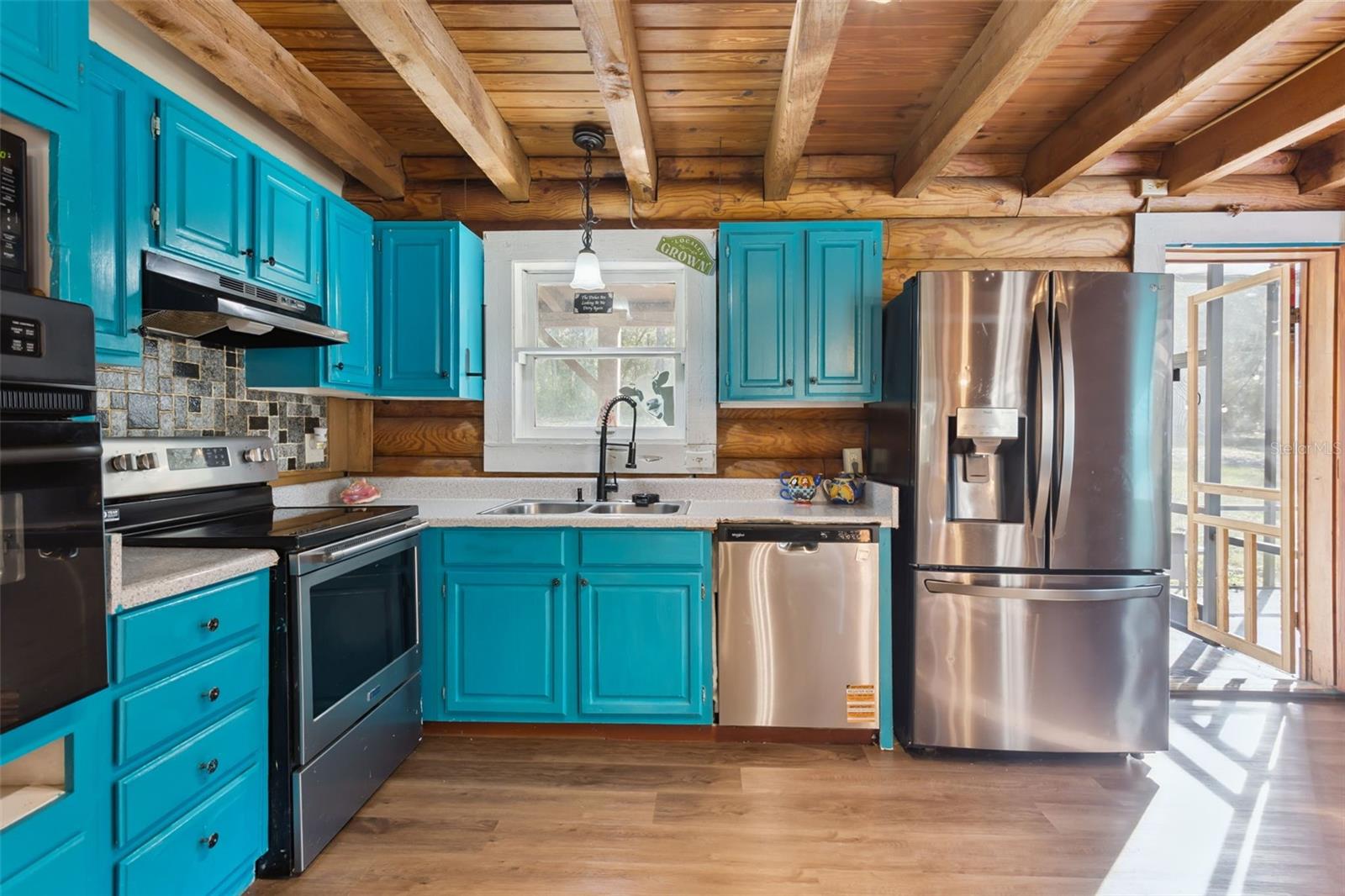 PINE TREE ESTATES - Residential