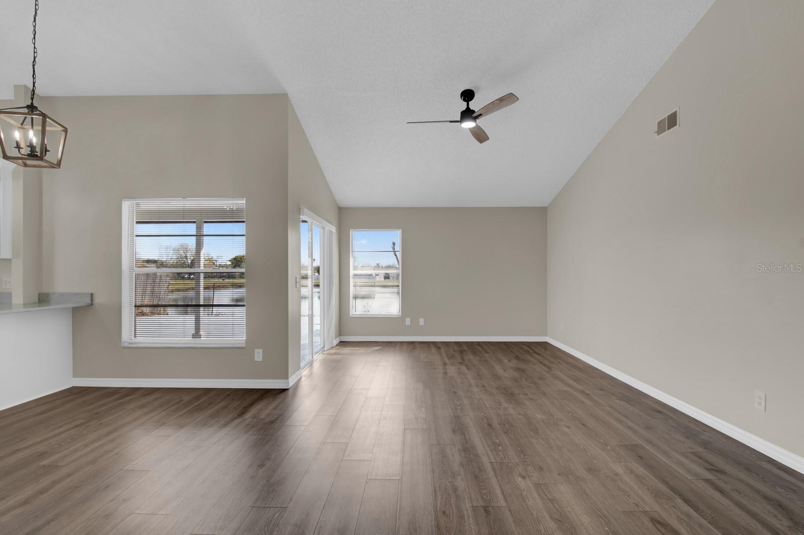 1410 RENA LANE