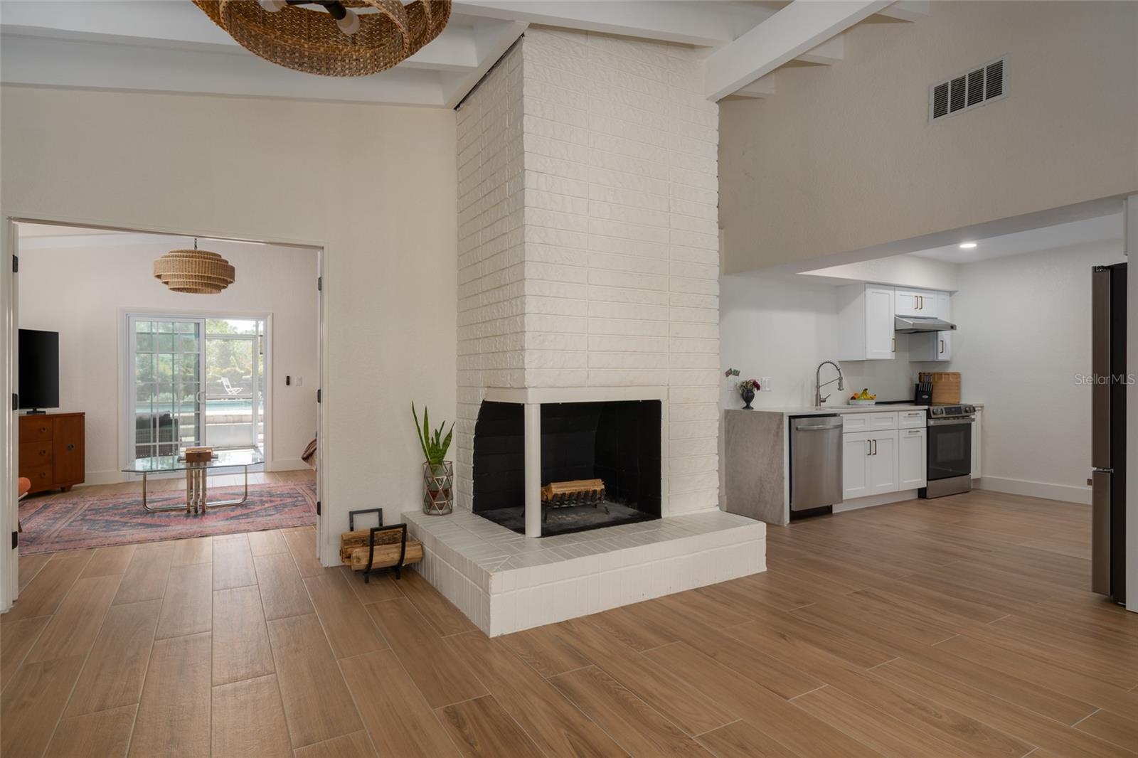 LAKEWOOD ESTATES SEC D - Residential