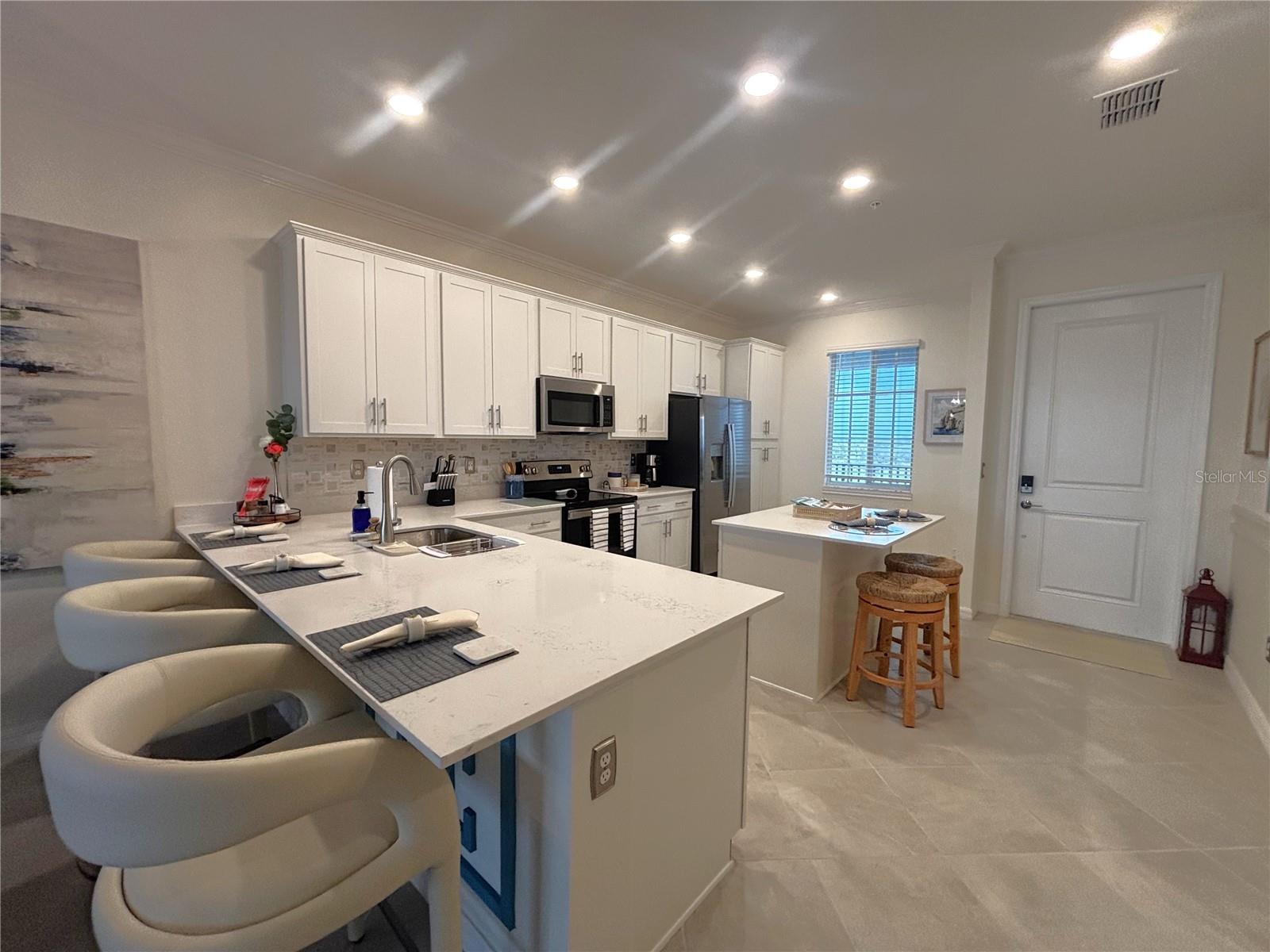 WELLEN PARK GOLF & COUNTRY CLUB - Residential Lease