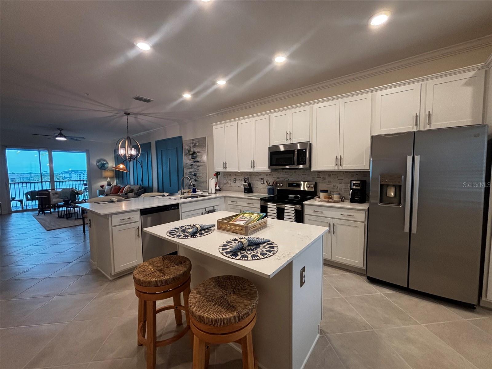 WELLEN PARK GOLF & COUNTRY CLUB - Residential Lease