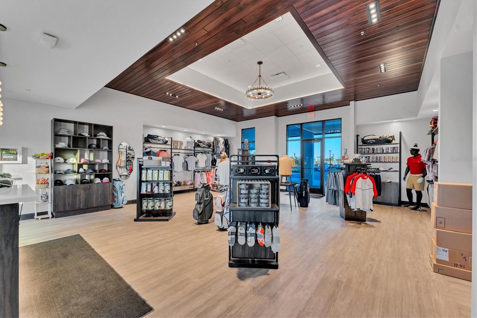 WELLEN PARK GOLF & COUNTRY CLUB - Residential Lease