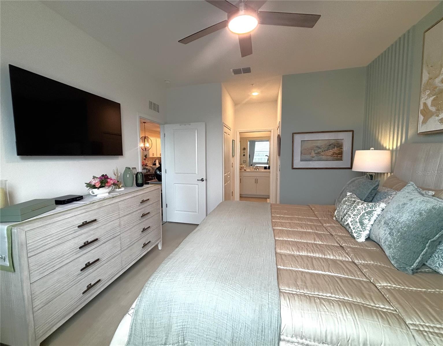WELLEN PARK GOLF & COUNTRY CLUB - Residential Lease