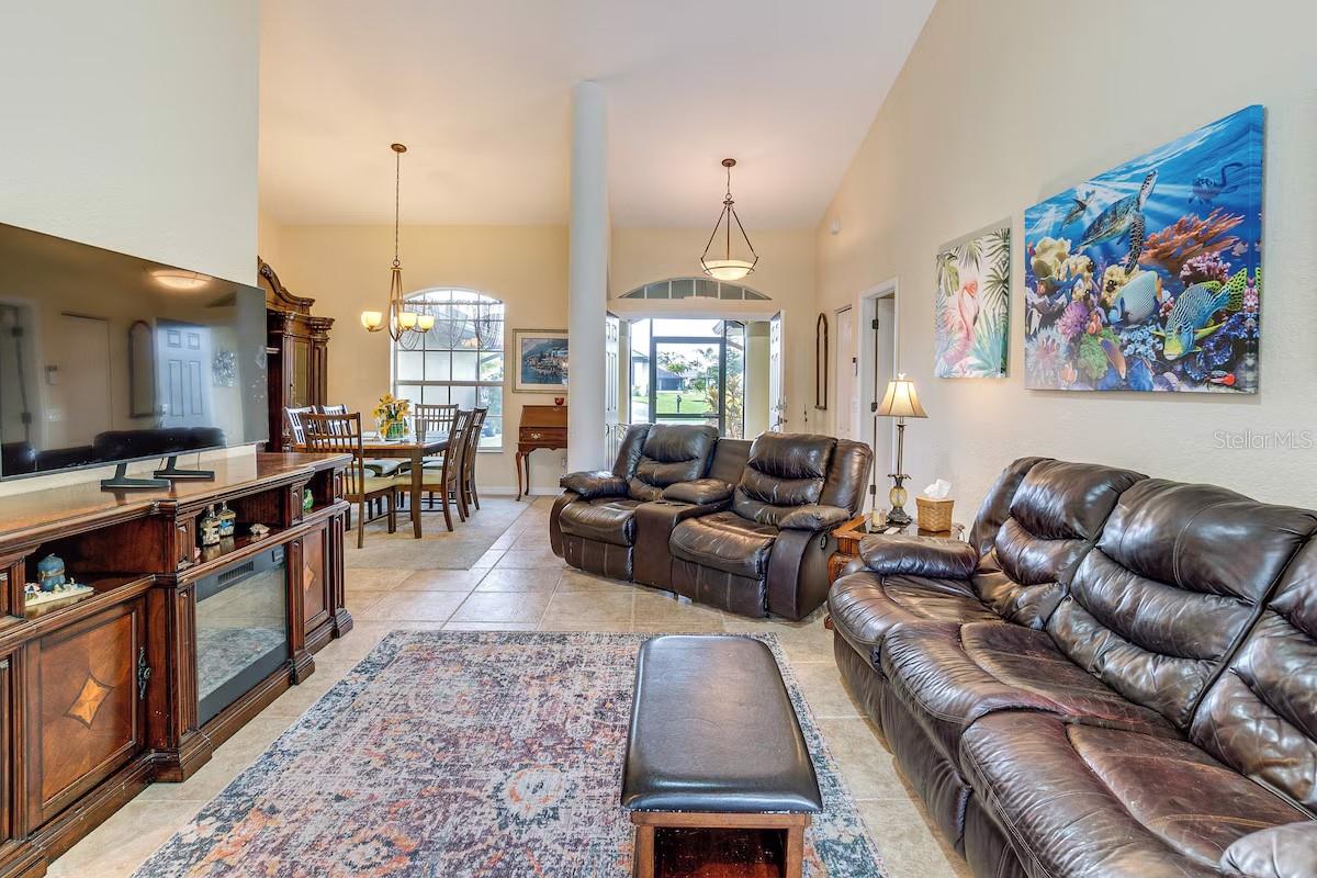 ROTONDA WEST PINE VALLEY - Residential