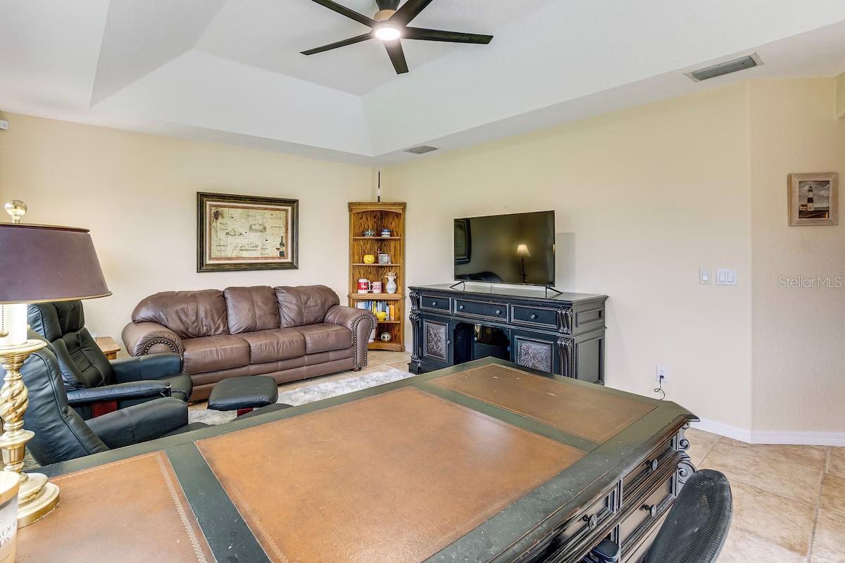 ROTONDA WEST PINE VALLEY - Residential