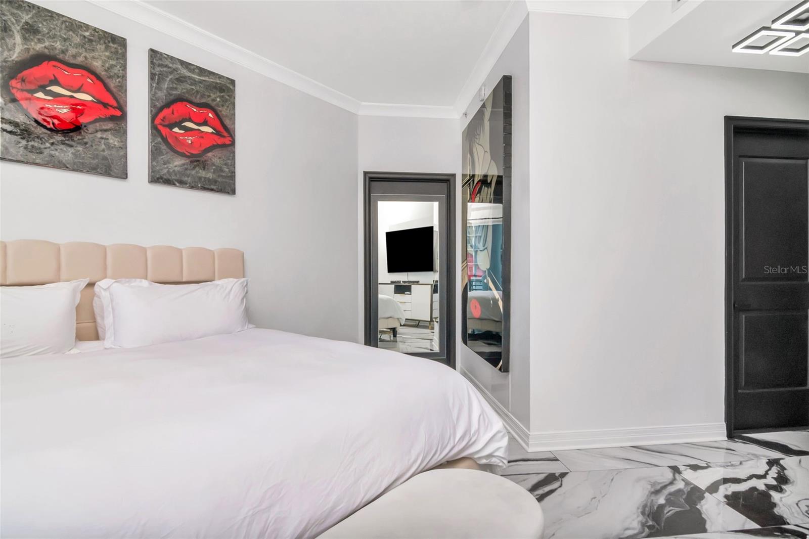 TOWERS OF CHANNELSIDE CONDOMIN - Residential Lease