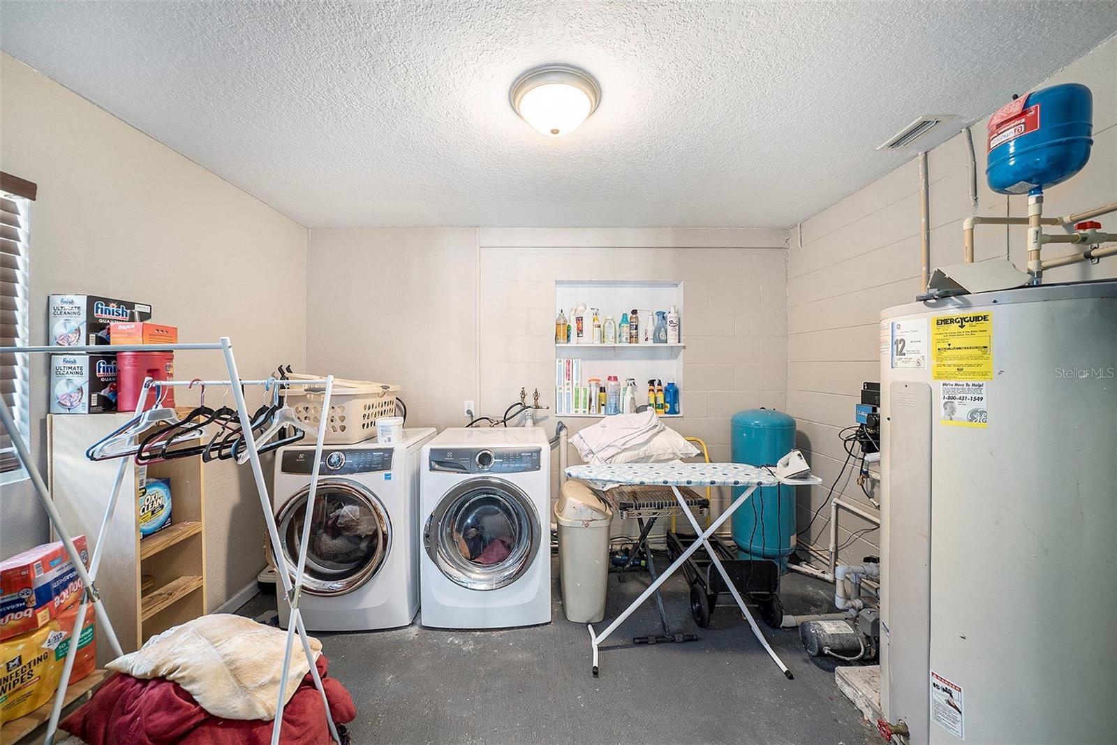 TRACERS LAKE KEEN ESTATES UNIT NO 2 - Residential