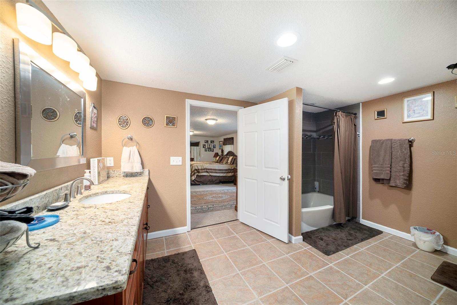 TRACERS LAKE KEEN ESTATES UNIT NO 2 - Residential