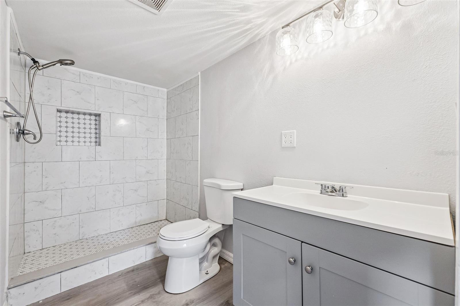 SEYMOURS - Residential Income