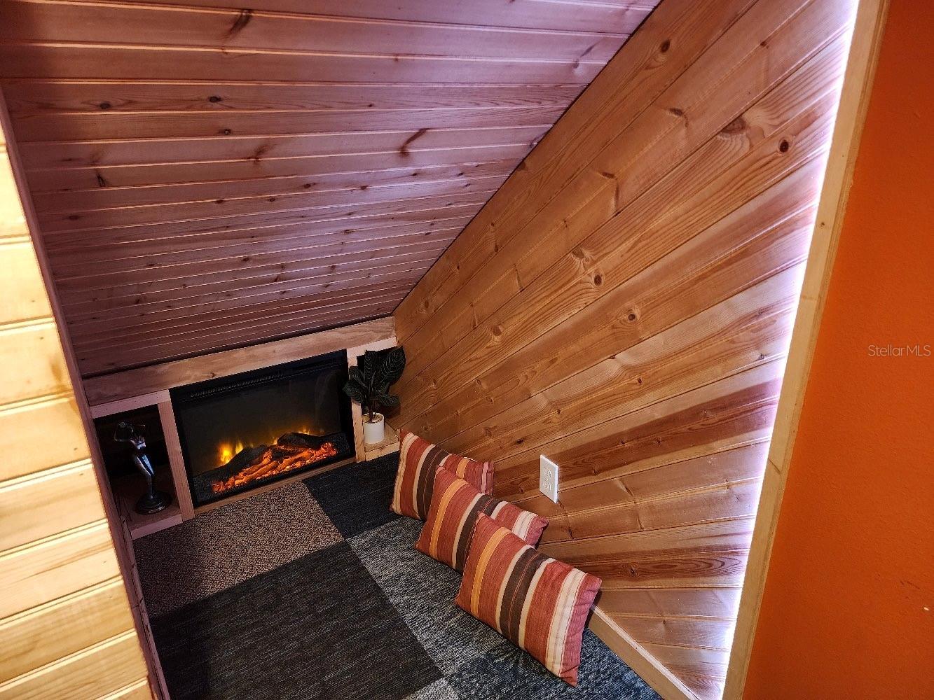 TRILLIUM VILLAGE B - Residential