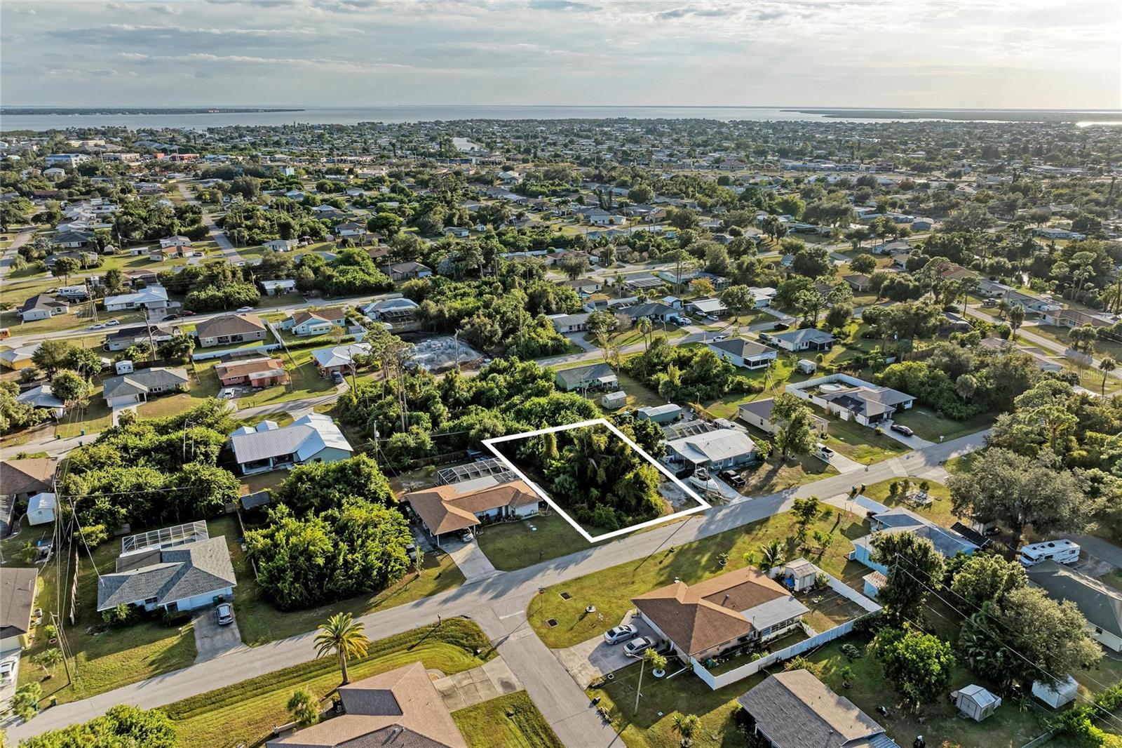 PORT CHARLOTTE SEC 007 - Land