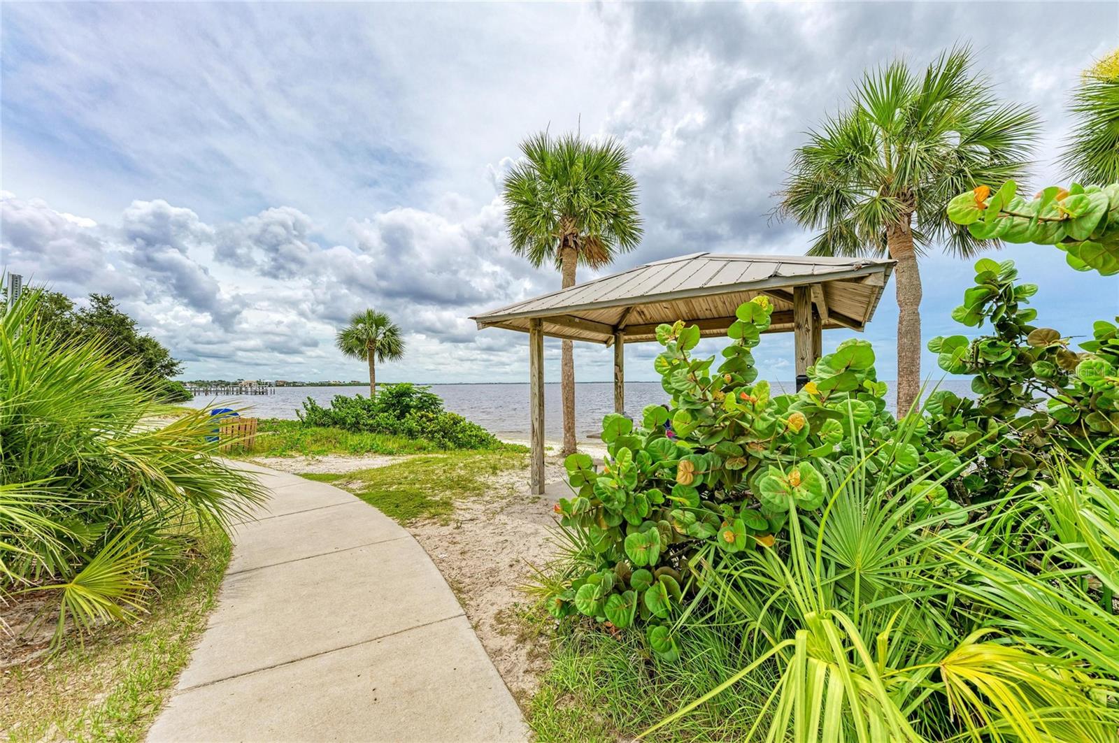 PORT CHARLOTTE SEC 007 - Land