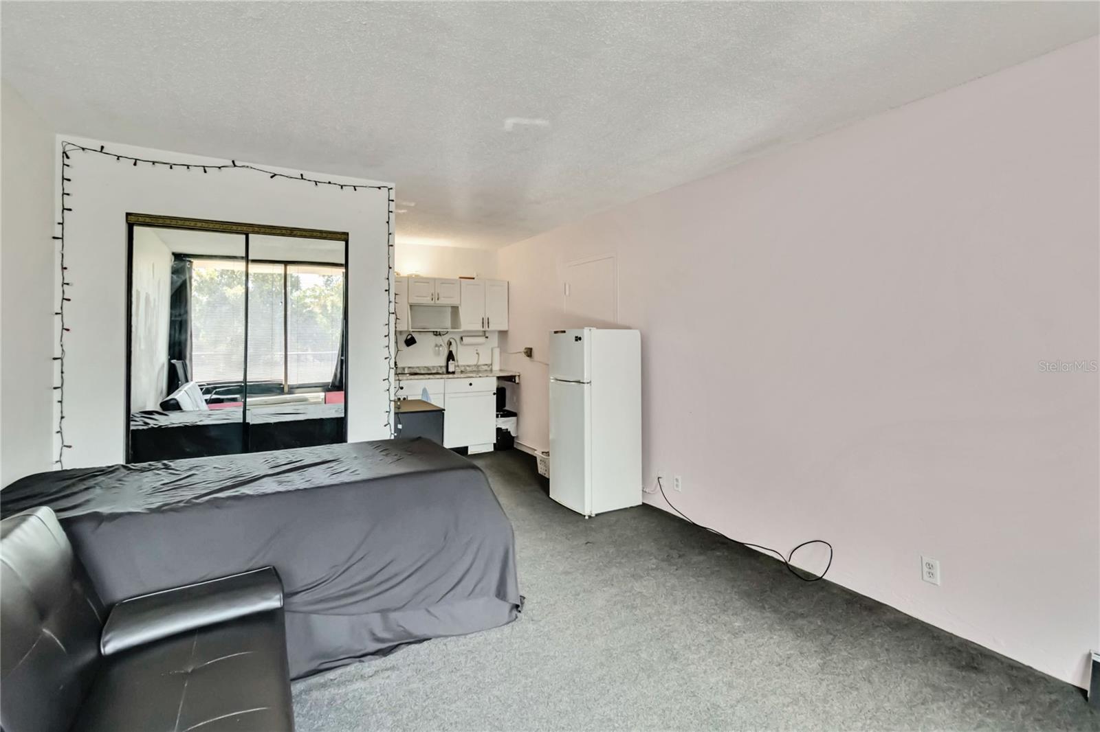 SANDLAKE COURTYARDS CONDO 5901/3515 - Residential