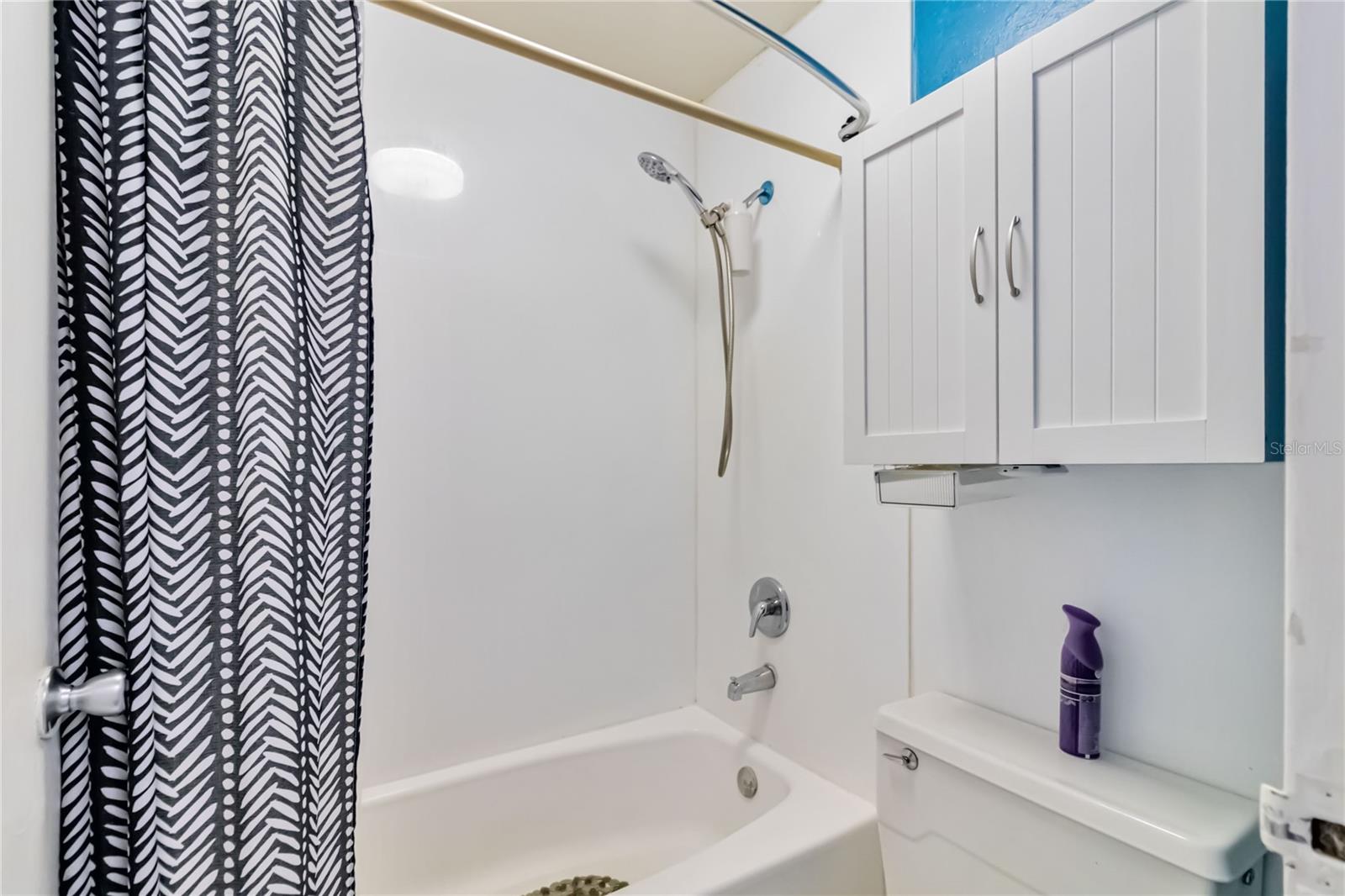 SANDLAKE COURTYARDS CONDO 5901/3515 - Residential