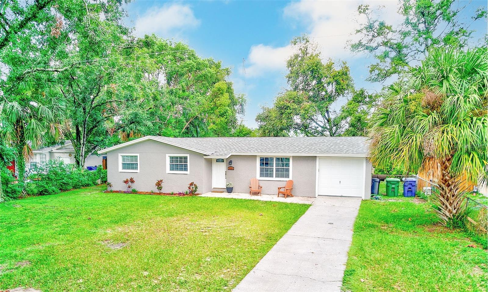 Charming and well maintained 3 bedroom 2 bath home nestled in the heart of Forest Hills. Conveniently located to the best Tampa has to offer including shopping, parks, entertainment, Tampa Airport and a variety of restaurants. Open concept kitchen with living area that connects to the large screened-in lanai to allow comfort and easy entertaining. Add in the large, secluded fenced-in backyard with plenty of shade - It all makes it a wonderful property to call home.
New roof added one year ago.
