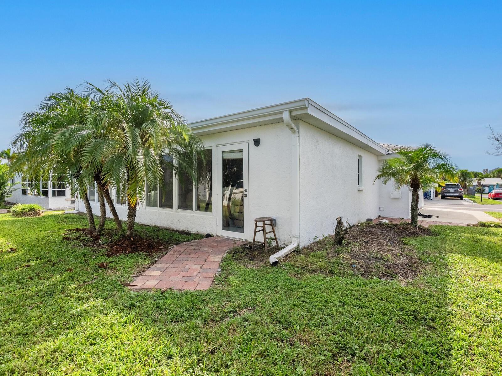 SPANISH MAIN YACHT CLUB CONDO - Residential