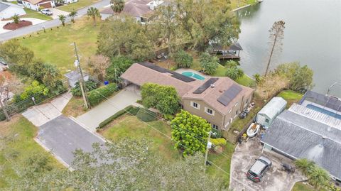 A home in LAKELAND