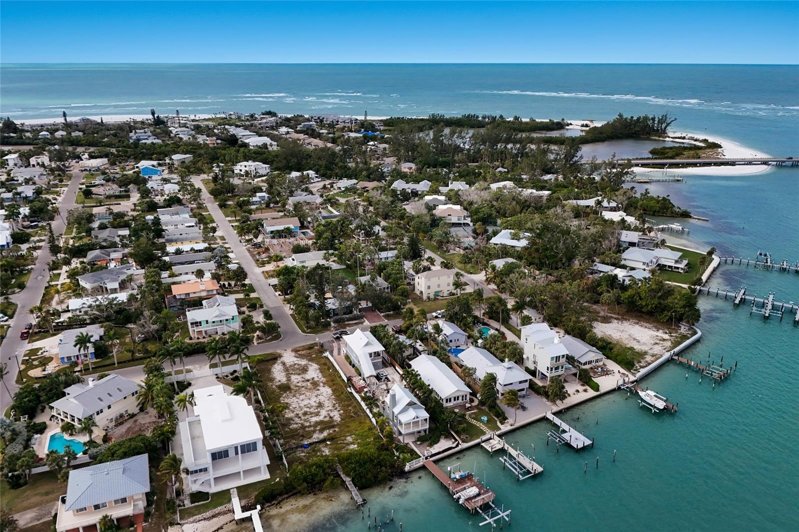 LONGBEACH ON LONGBOAT KEY - Land