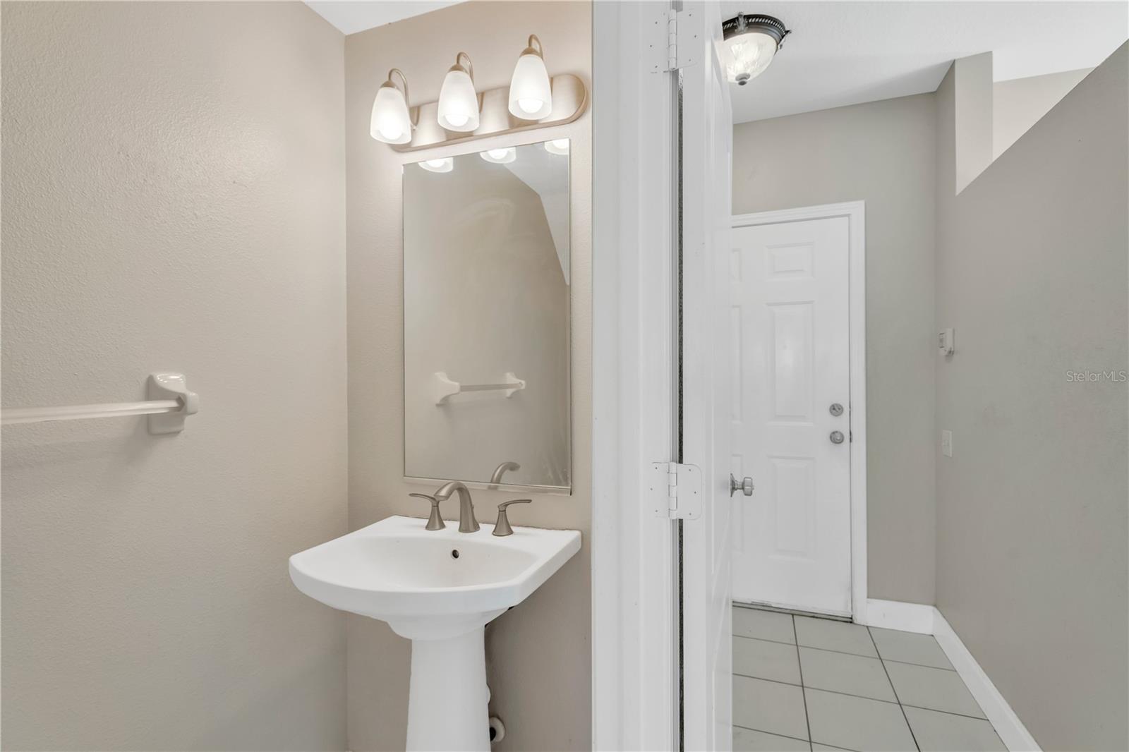 REGENCY KEY TWNHMS - Residential