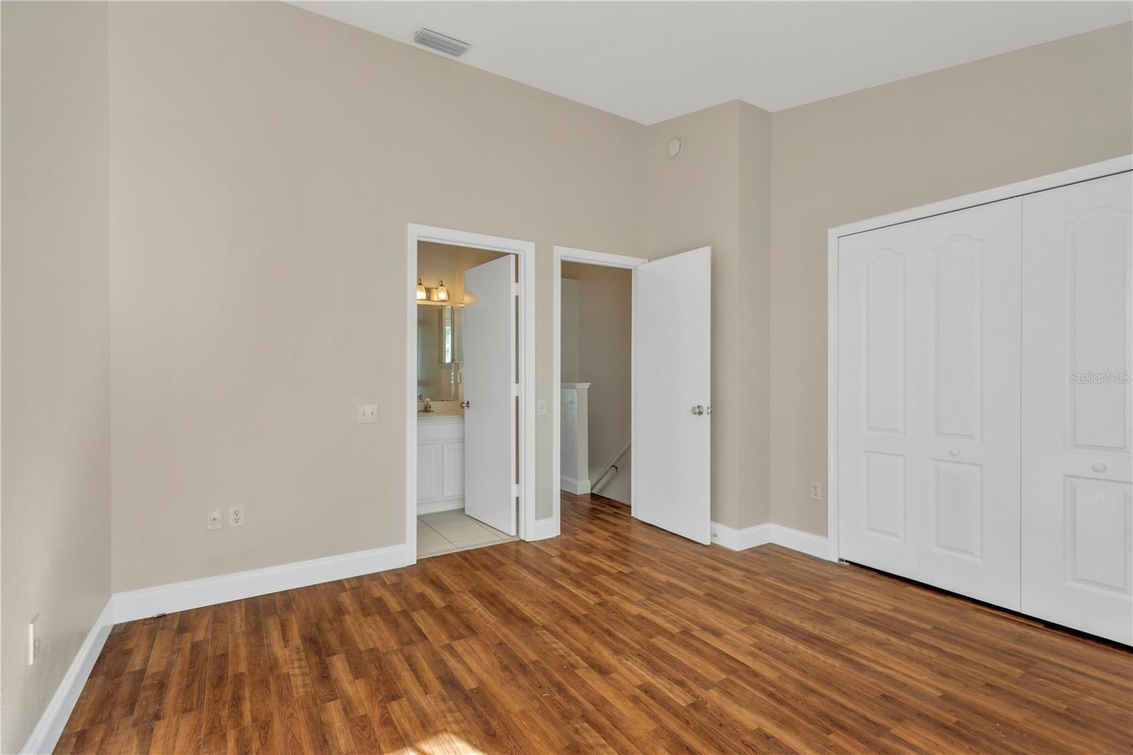 REGENCY KEY TWNHMS - Residential