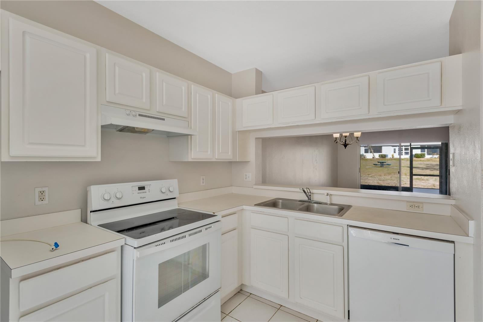 REGENCY KEY TWNHMS - Residential