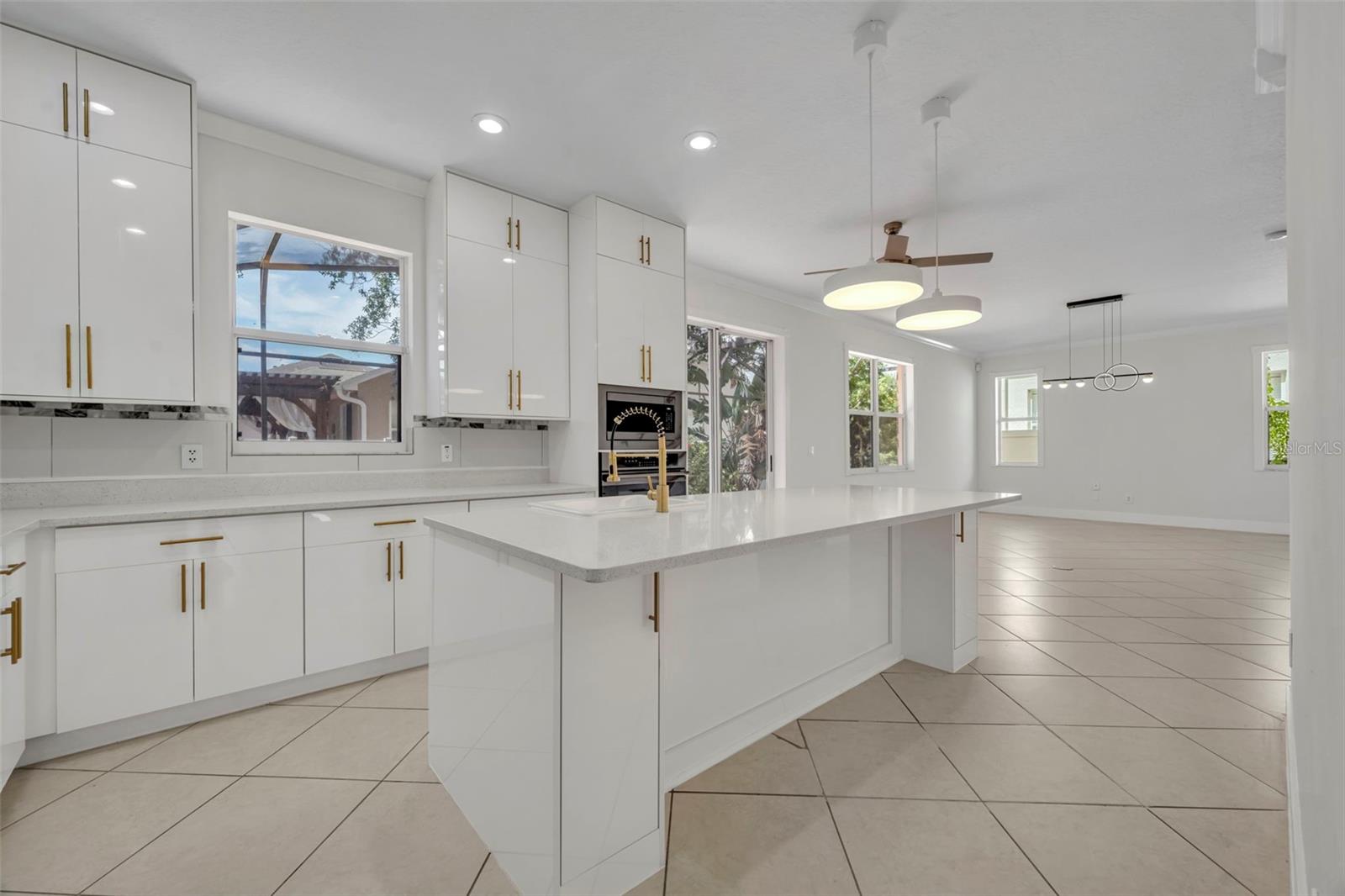 10071 CYPRESS KNEE CIRCLE